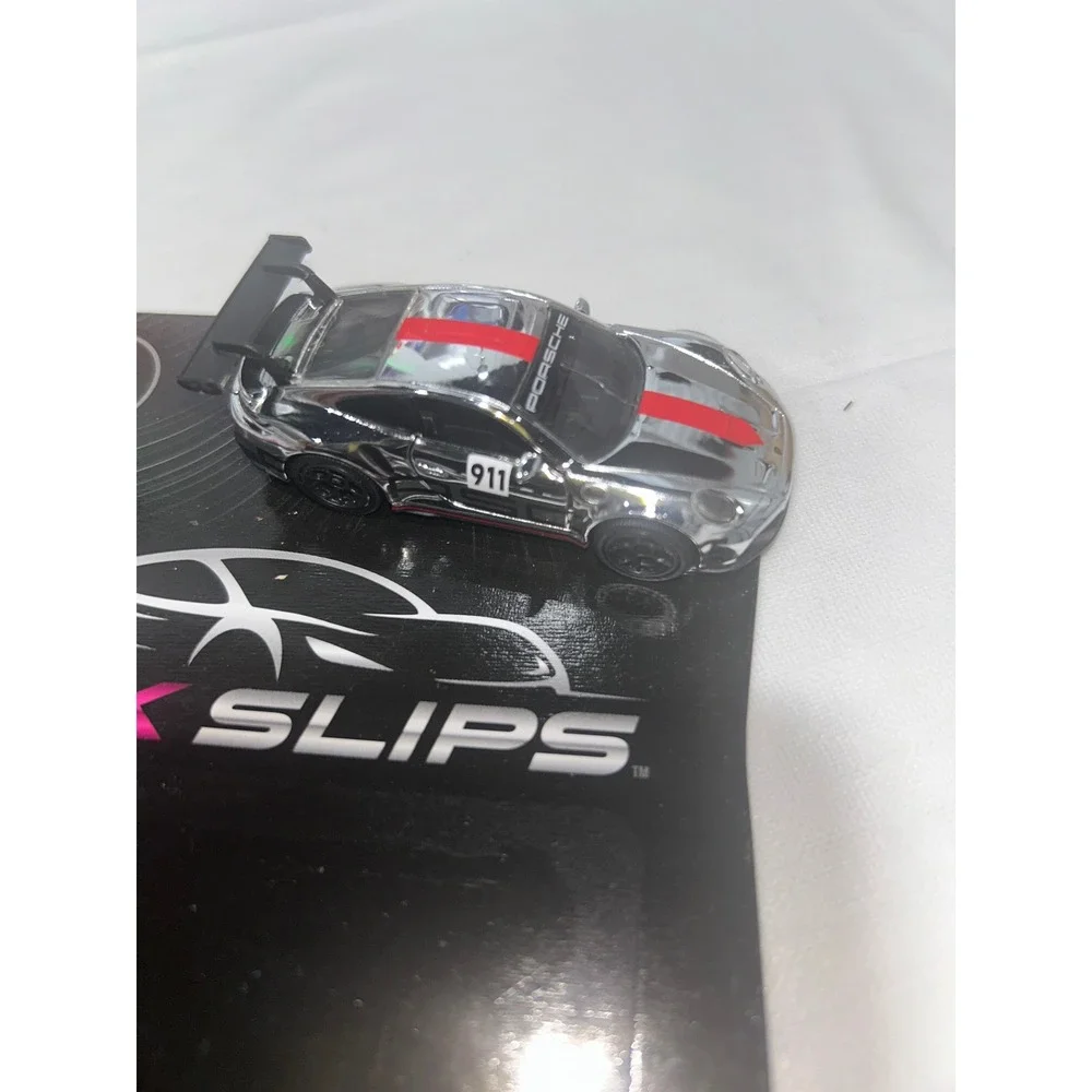 Jada Pink Slips Porsche 911 GT3 Cup 992 Chrome Die-Cast Car with Tin Case‎ 1:64